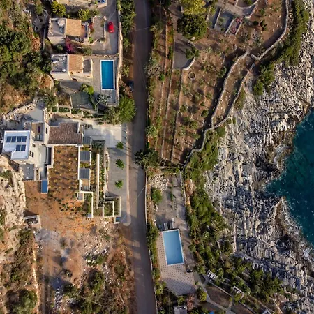 Leda Villa
