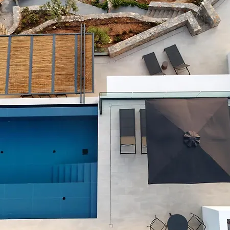 Leda Villa *